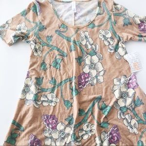 Xs Lula Roe perfect tee